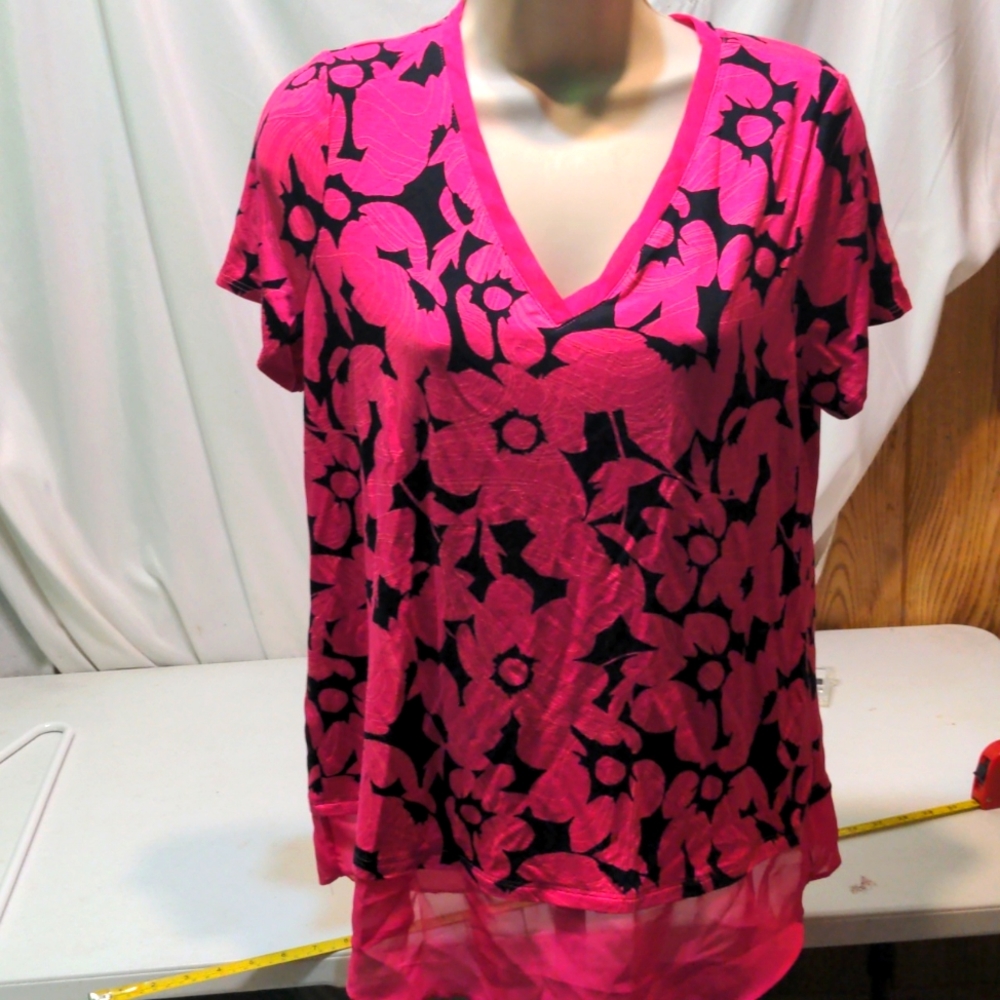 JM Collection pink and black floral short sleeve shirt SZ petite medium nwt